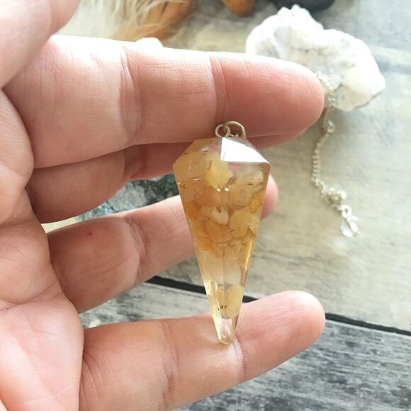 Orgone Citrine gemstone pendulum - Picture 3 of 5